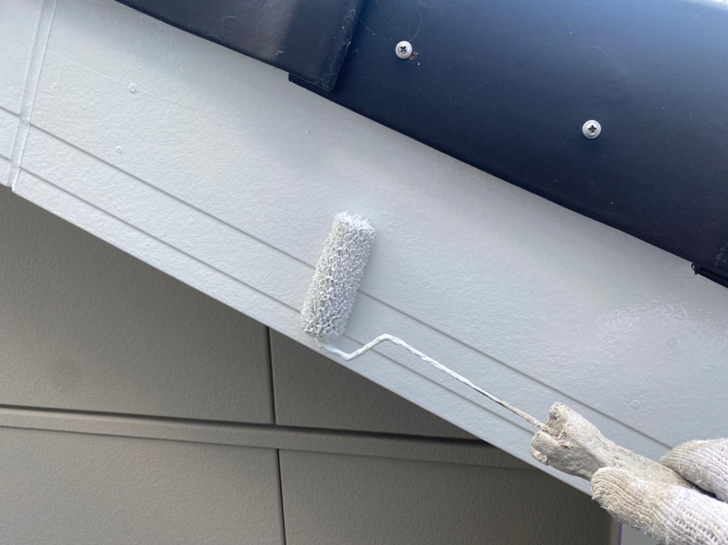 【破風・鼻隠し塗装】上塗り