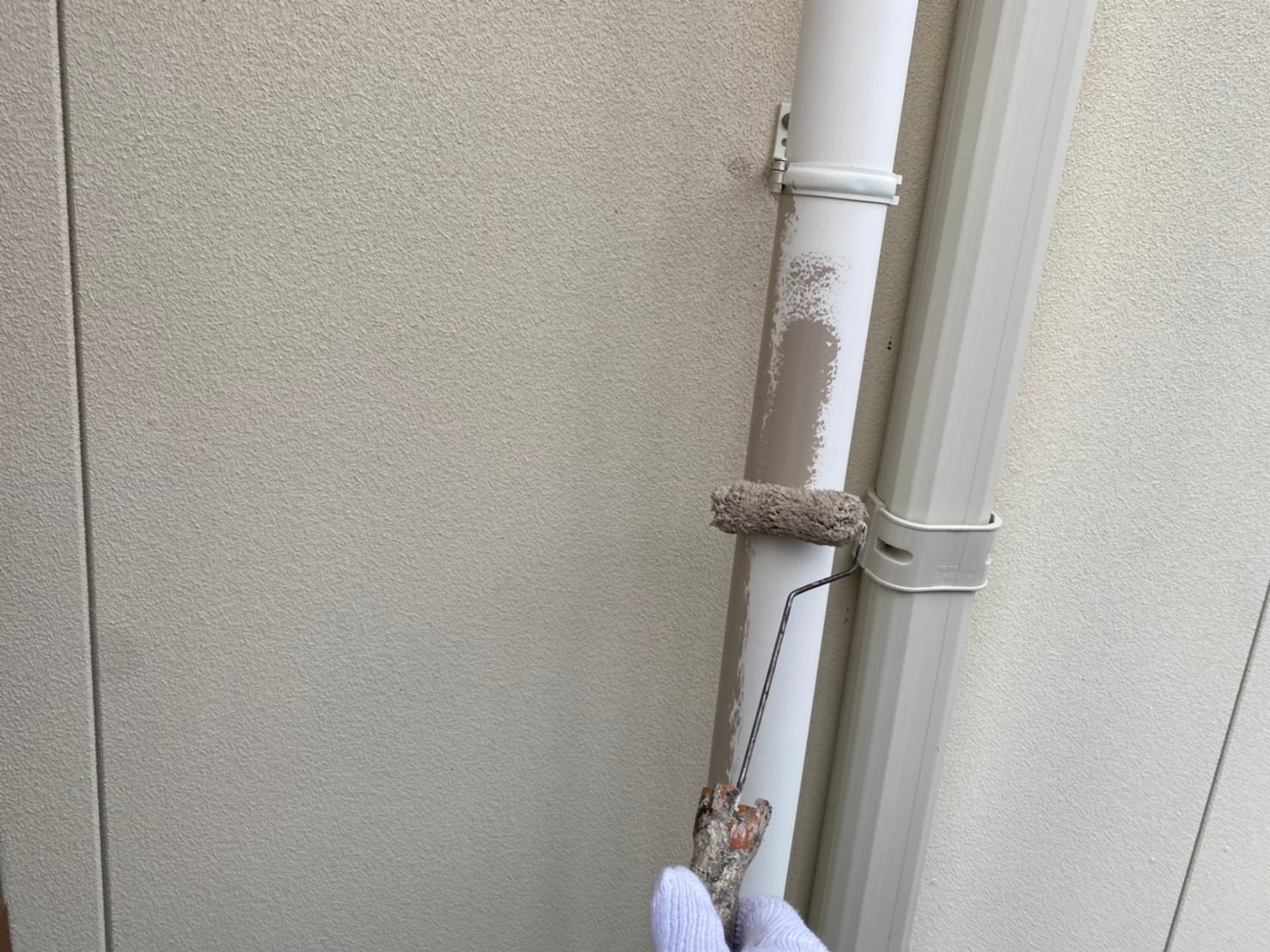 【雨樋塗装】下塗り