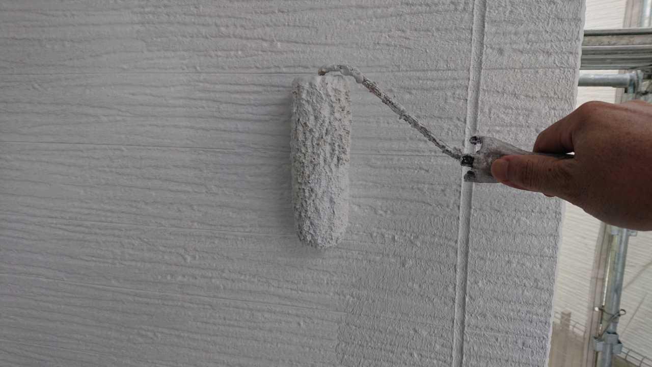 【外壁塗装1】中塗り