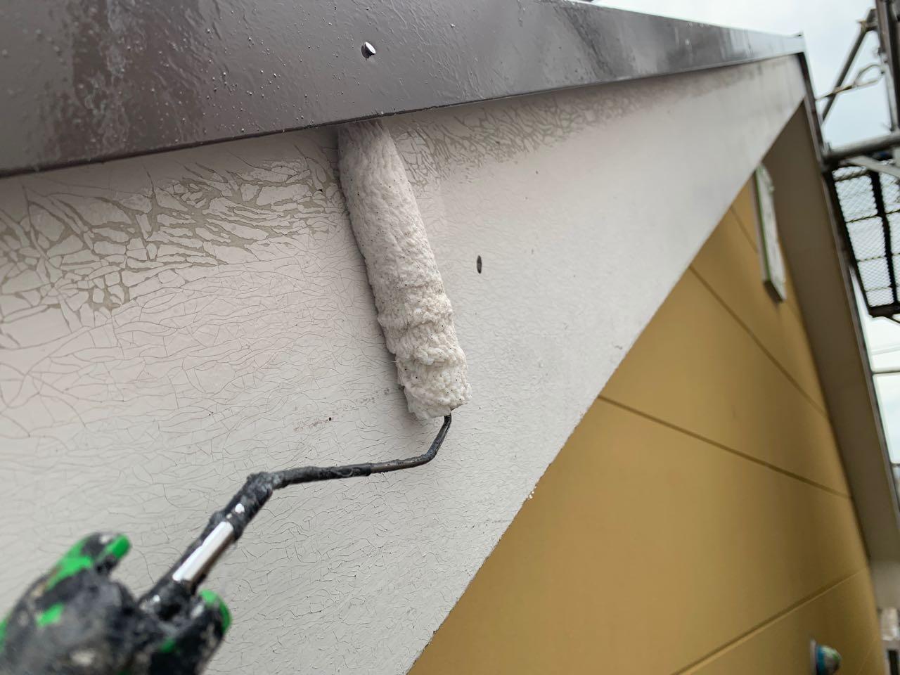 【破風・鼻隠し塗装】下塗り