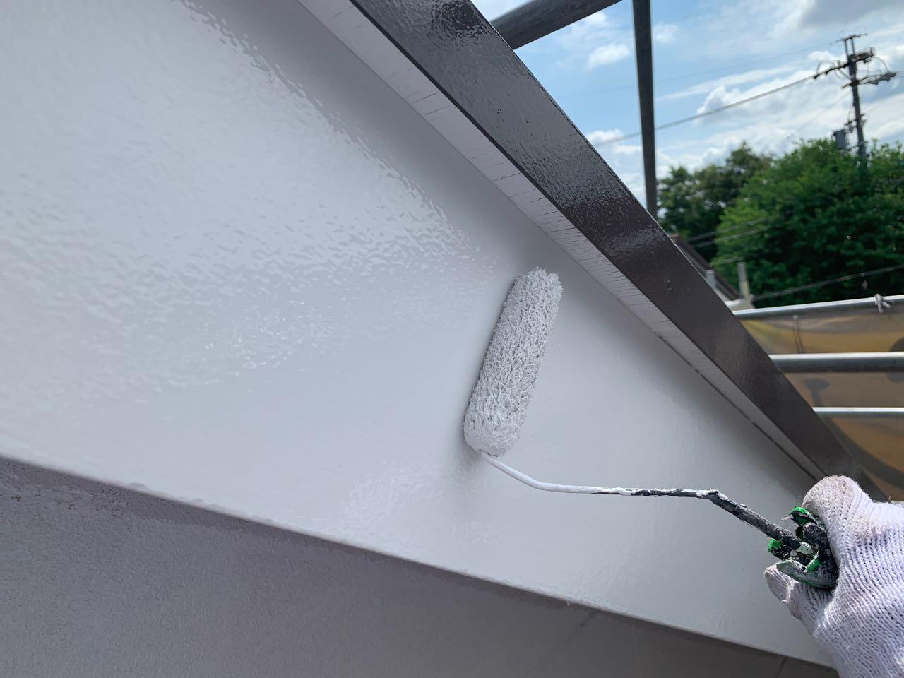 【破風・鼻隠し塗装】上塗り