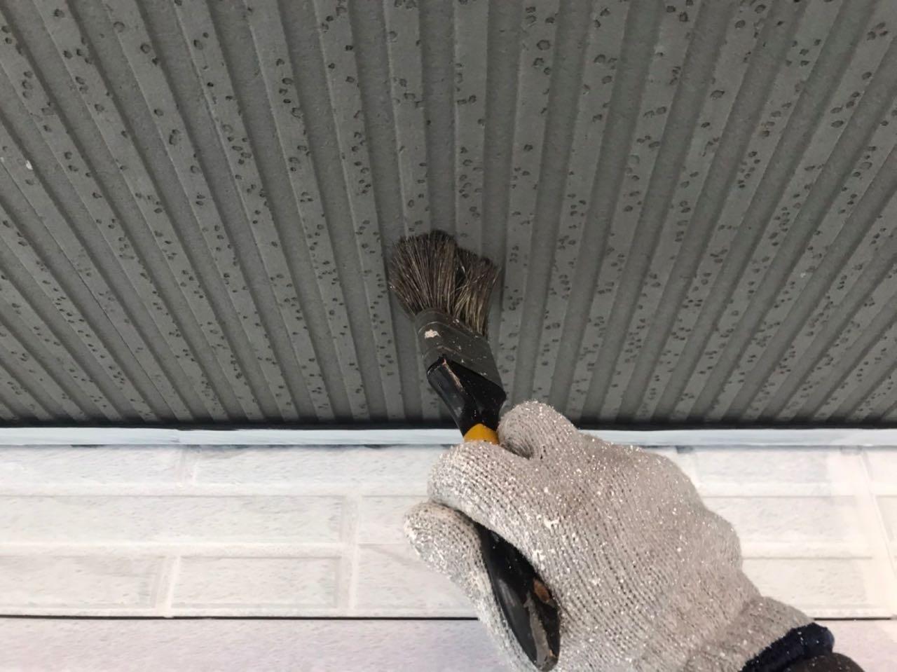 【軒天塗装】ケレン作業