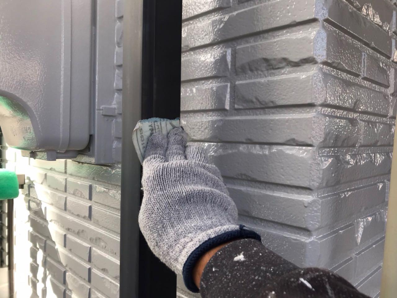 【雨樋塗装】ケレン作業