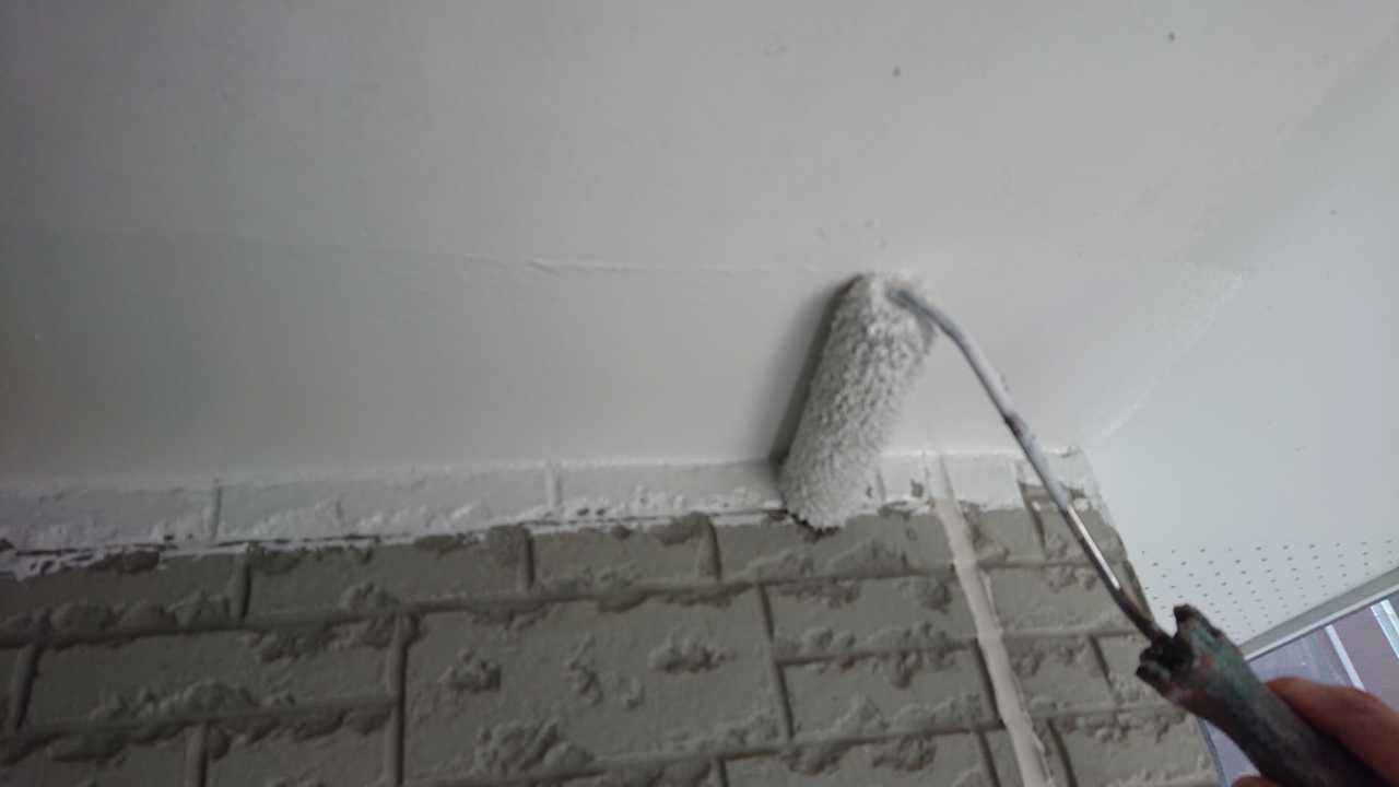 【軒天塗装】下塗り