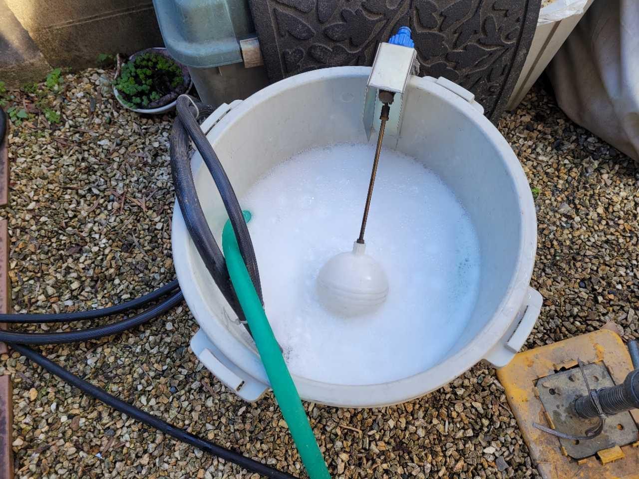 【バイオ洗剤準備】洗浄液攪拌