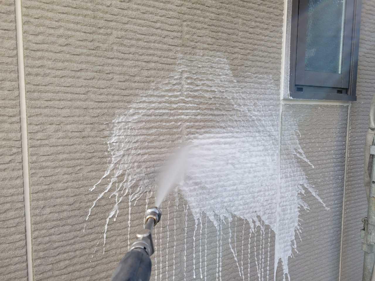 【外壁洗浄】バイオ洗剤塗布