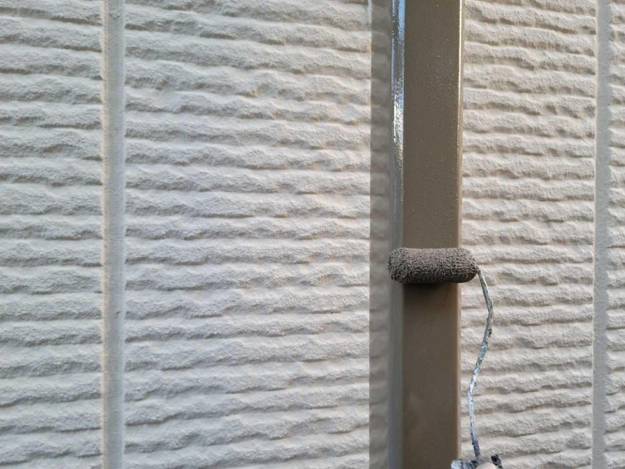 【雨樋塗装】上塗り