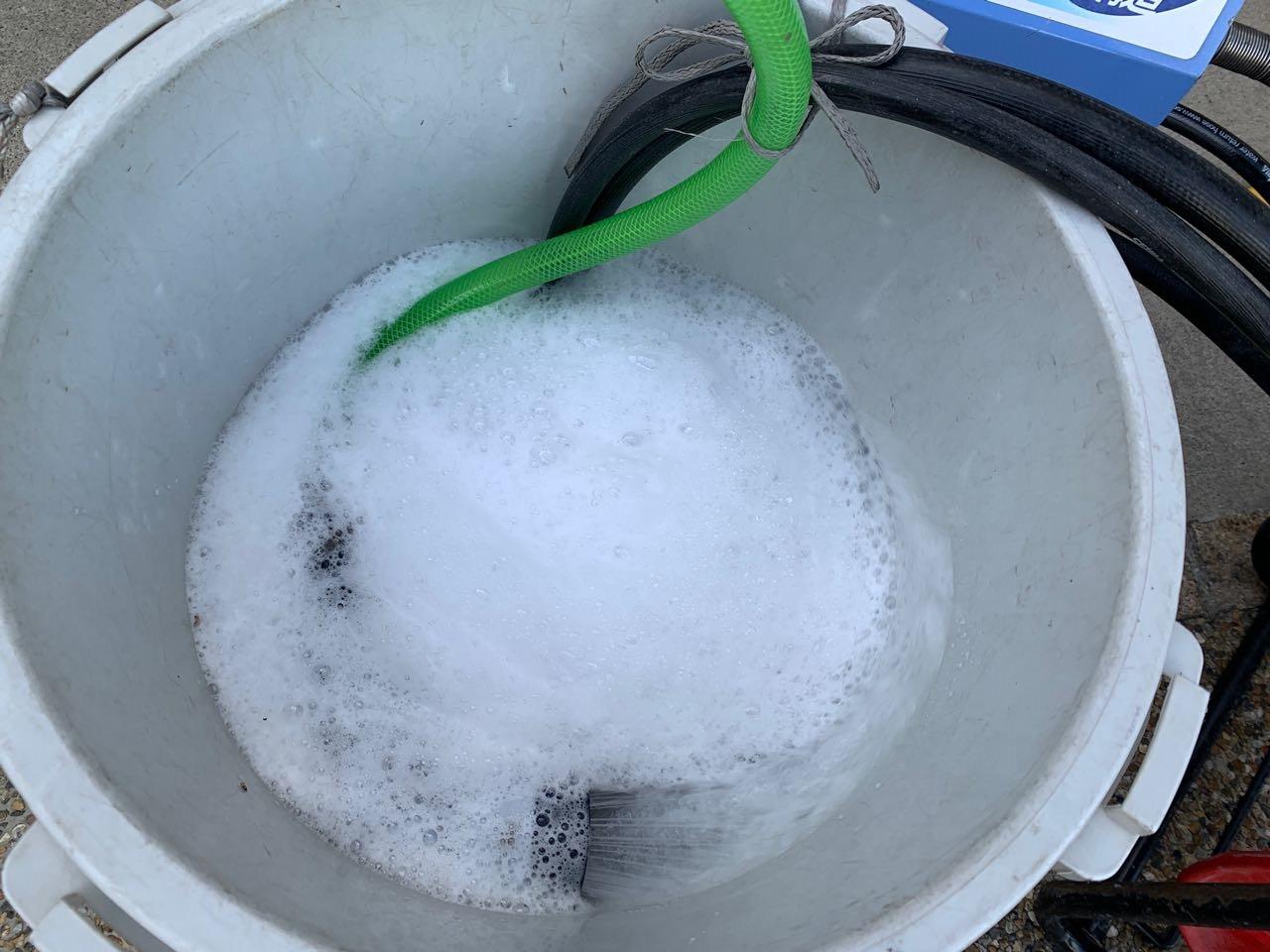 【バイオ洗剤準備】洗浄液攪拌