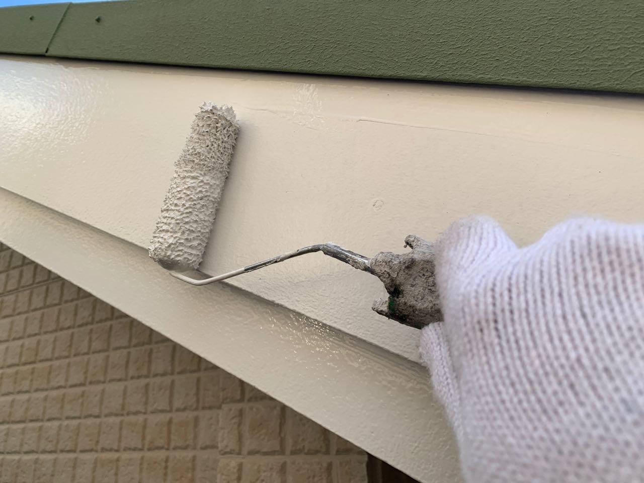 【破風・鼻隠し塗装】上塗り