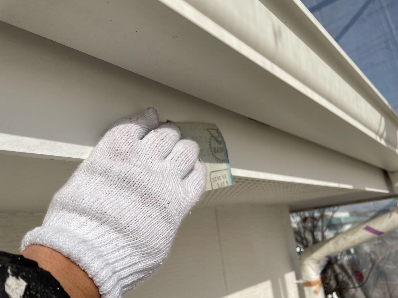 【破風・鼻隠し塗装】ケレン作業