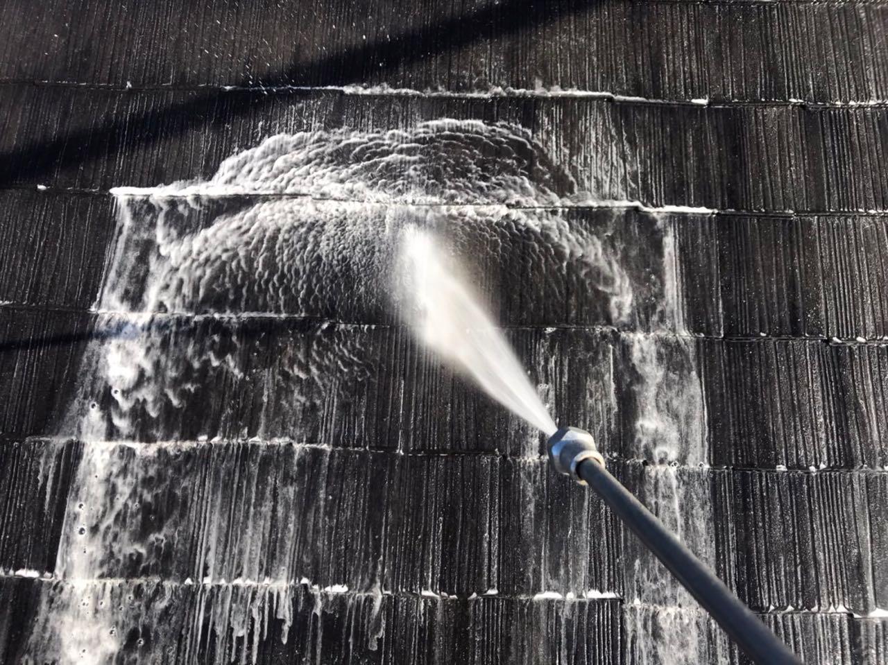 【屋根洗浄】バイオ洗剤塗布