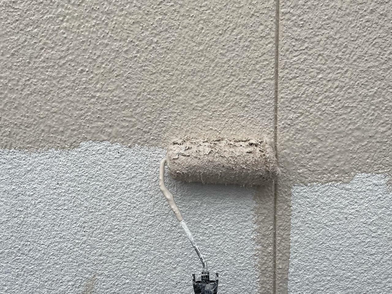 【外壁塗装1】中塗り