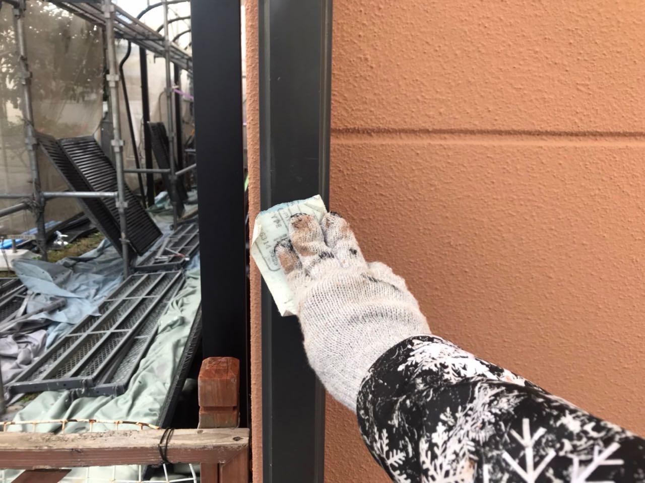 【雨樋塗装】ケレン作業