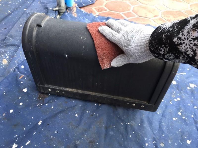 【スリムダクト塗装】ケレン作業