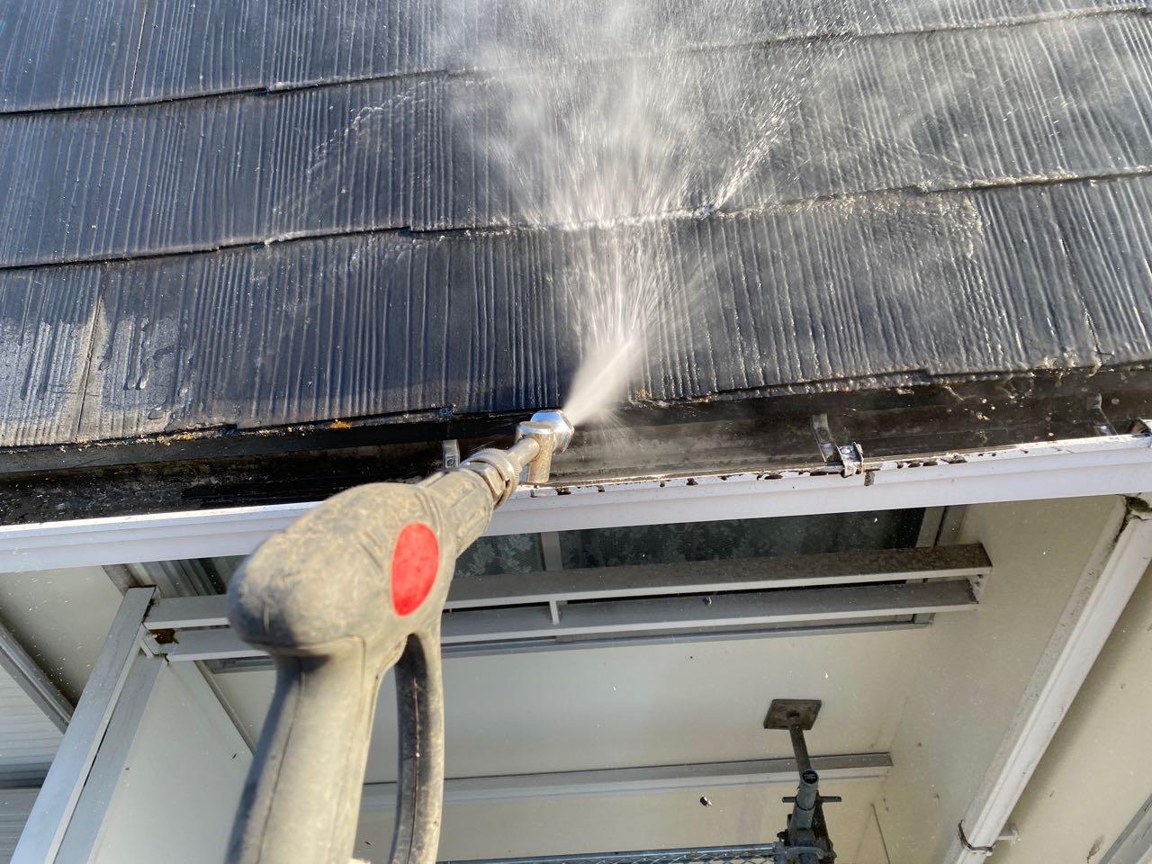 【屋根洗浄】高圧水洗浄