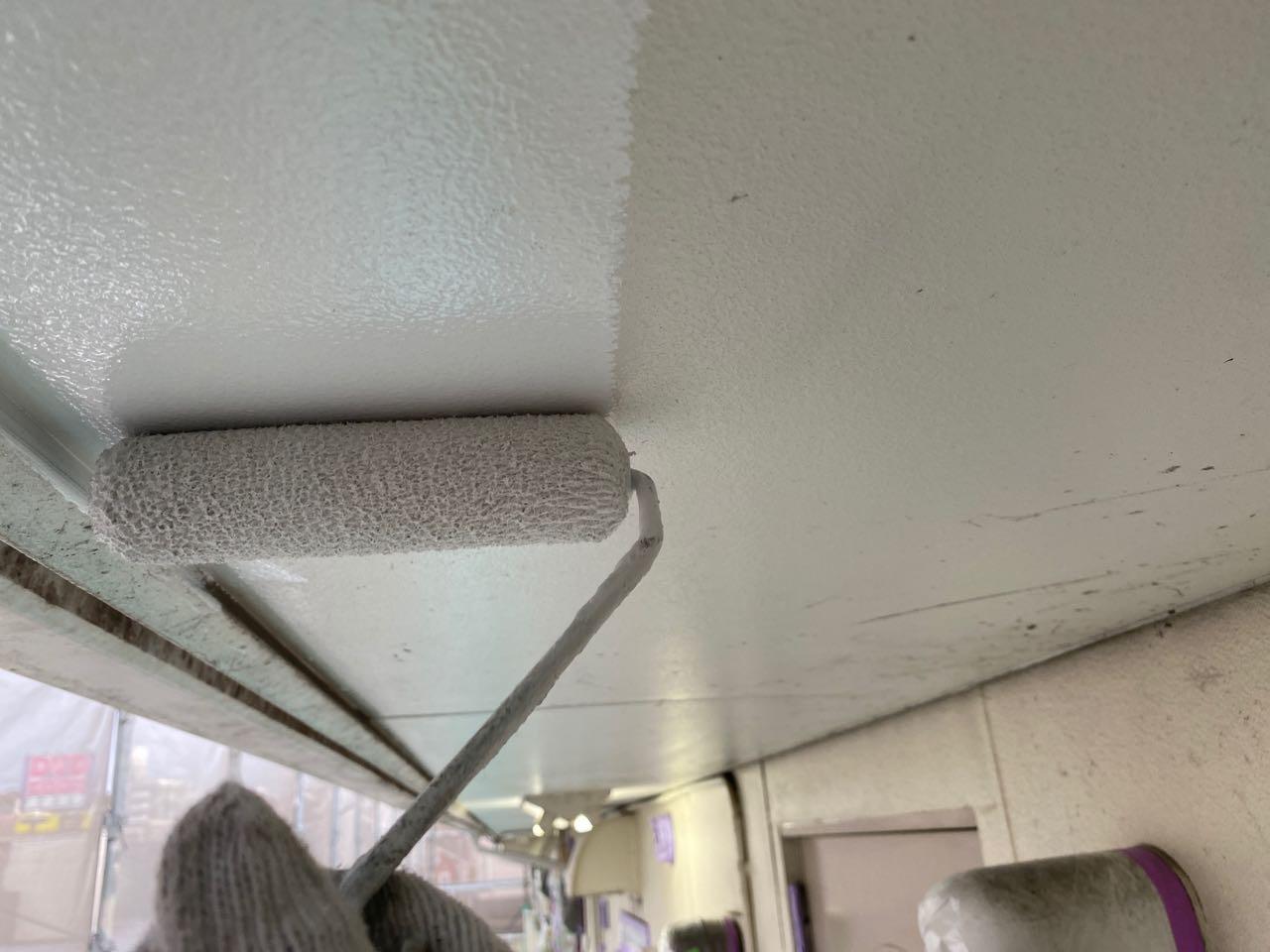 【軒天塗装】下塗り