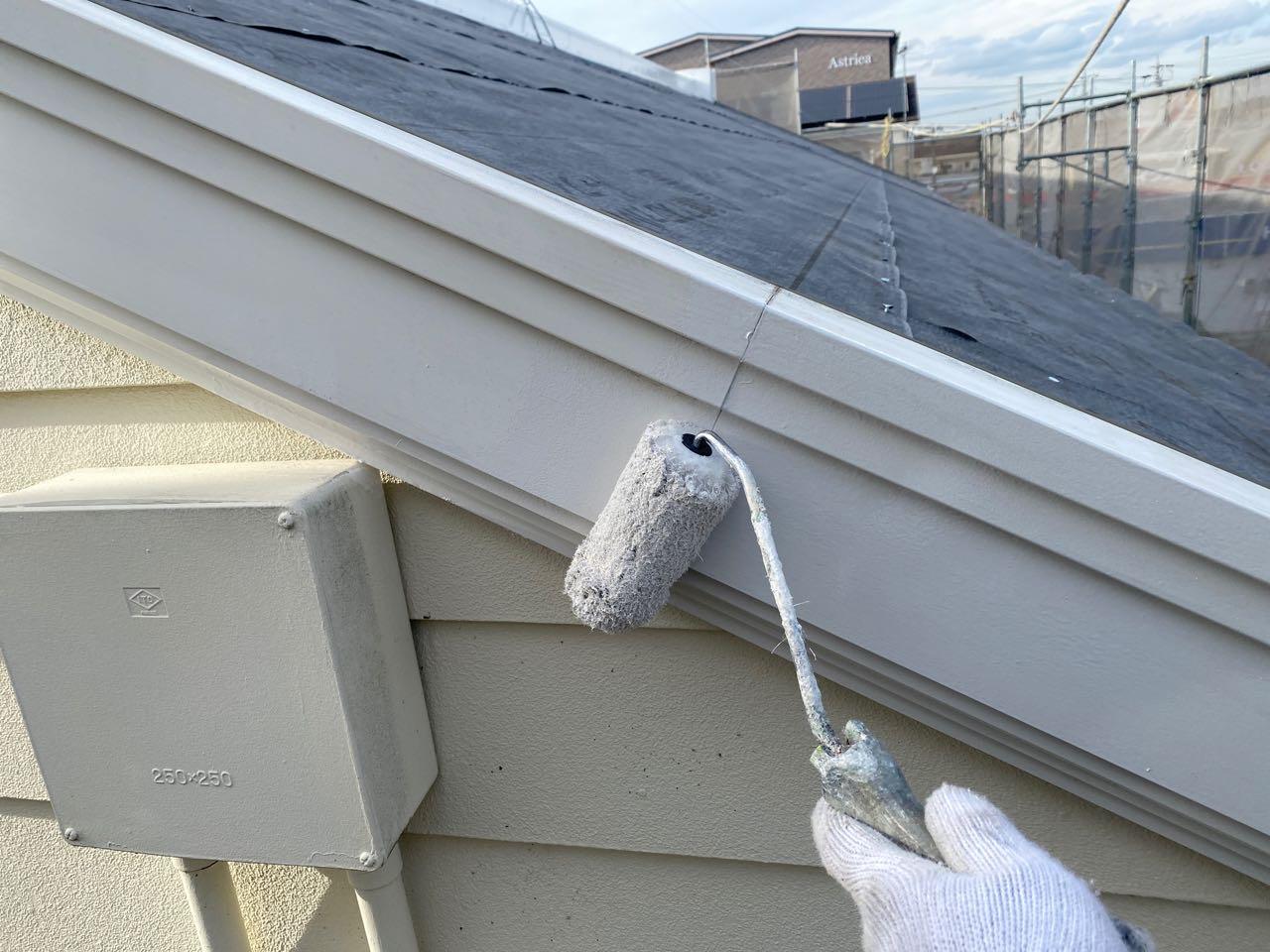 【破風・鼻隠し塗装】下塗り