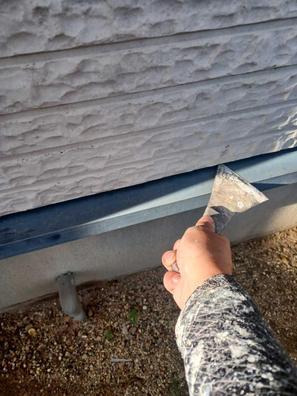 【水切り塗装】ケレン作業