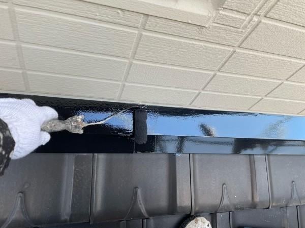 【屋根棟板金塗装】仕上げ塗装2回目