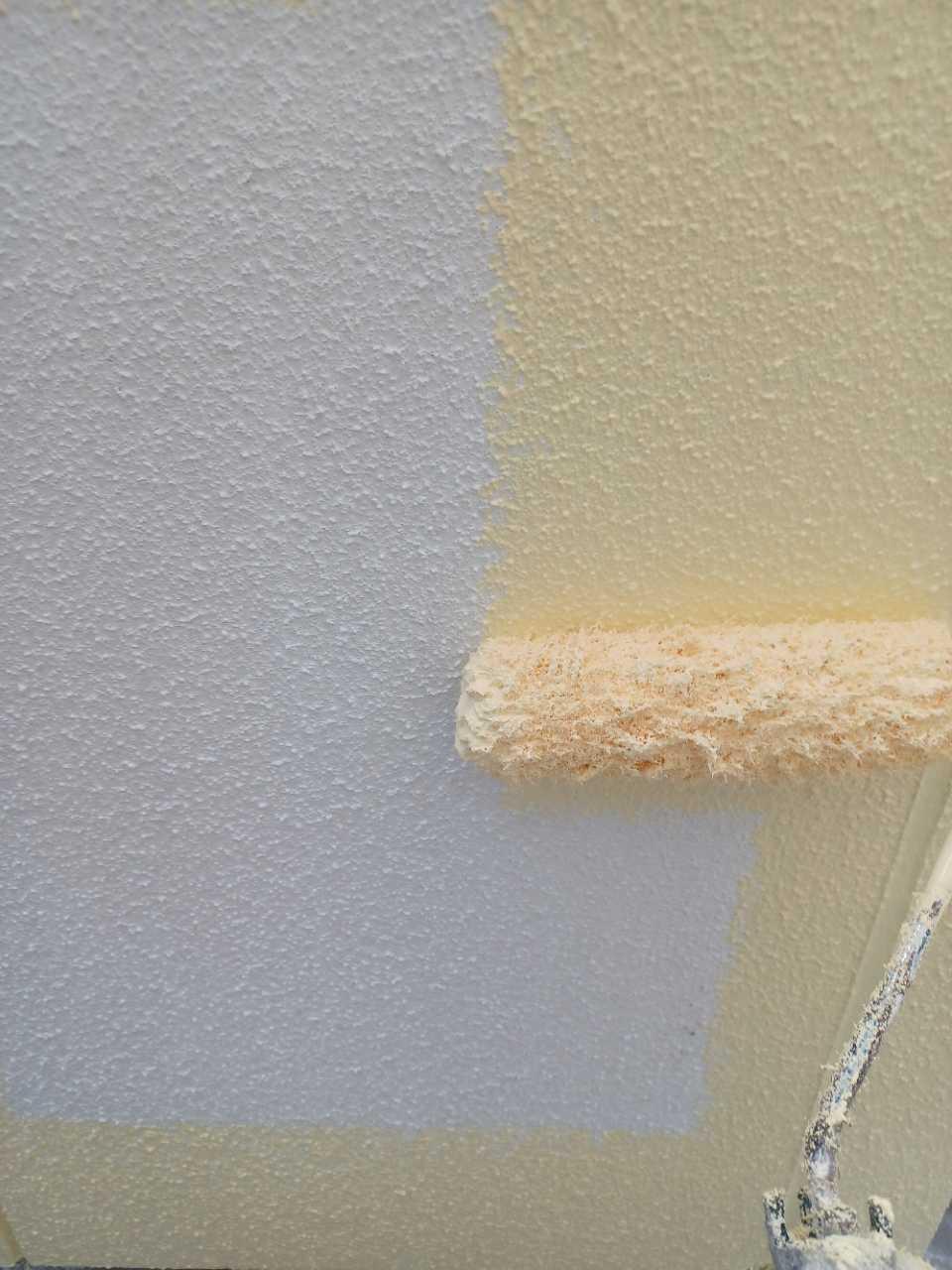 【外壁塗装1】中塗り