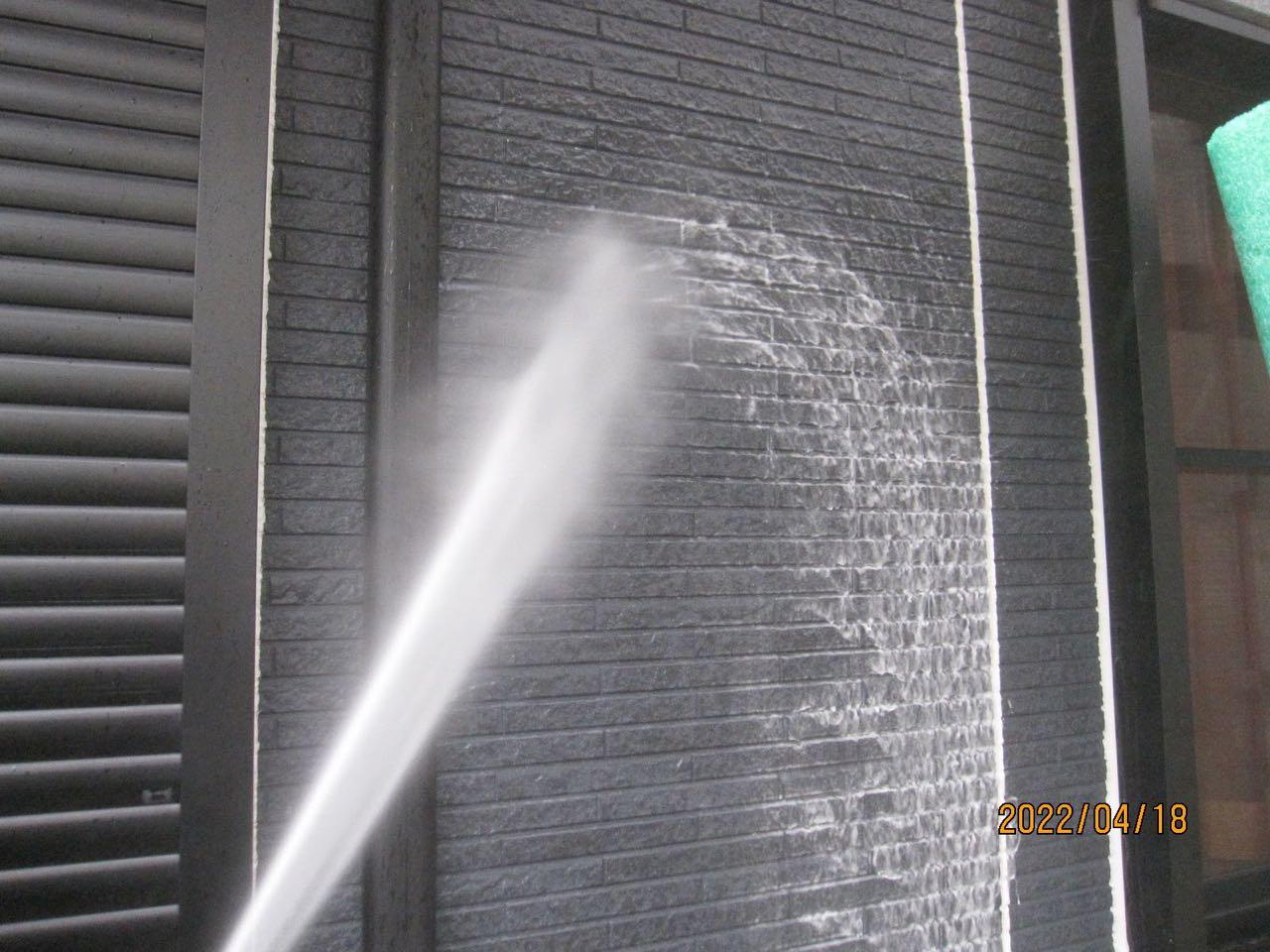 【外壁洗浄】バイオ洗剤塗布