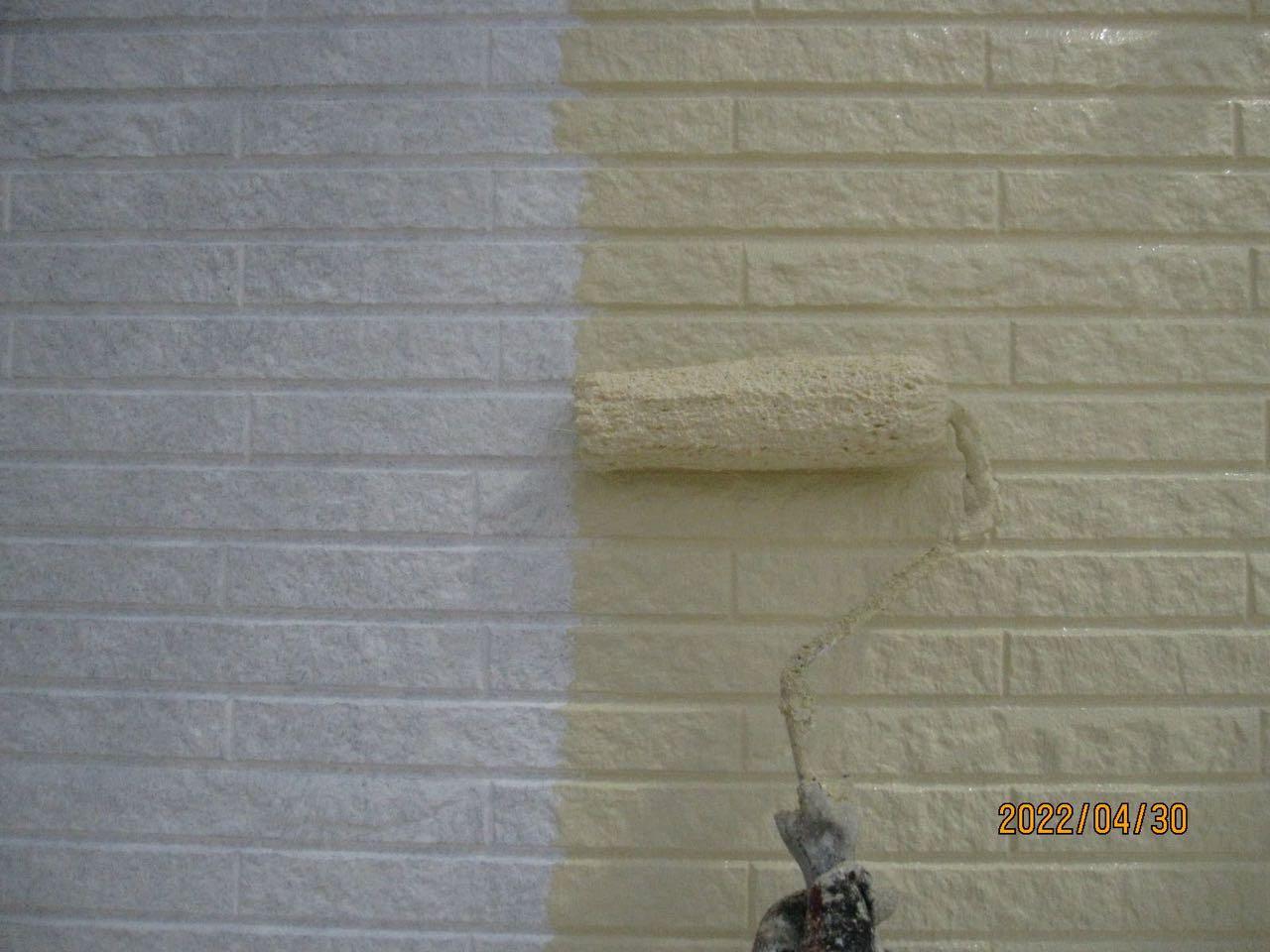 【外壁塗装1】中塗り