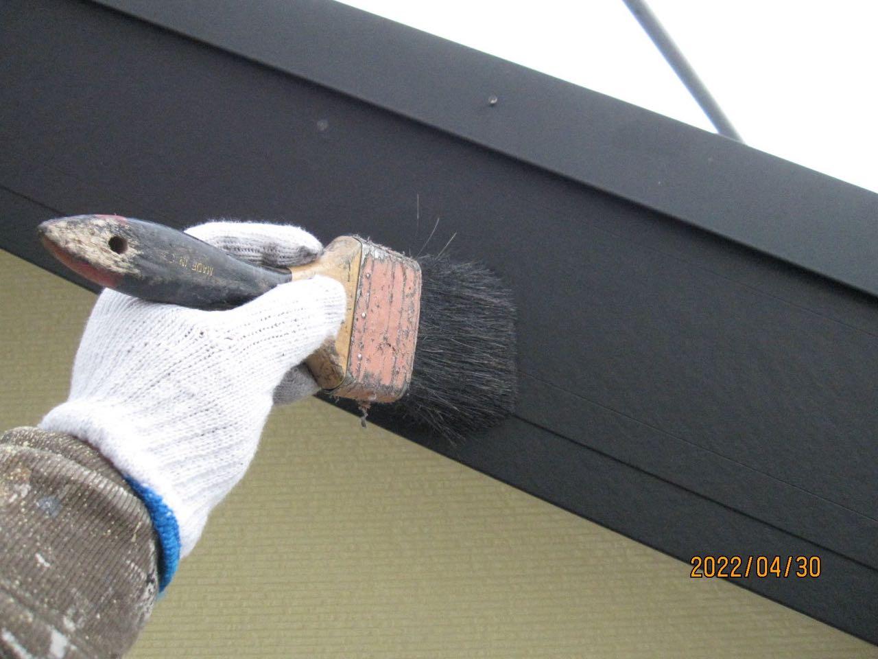 【破風・鼻隠し塗装】ケレン作業