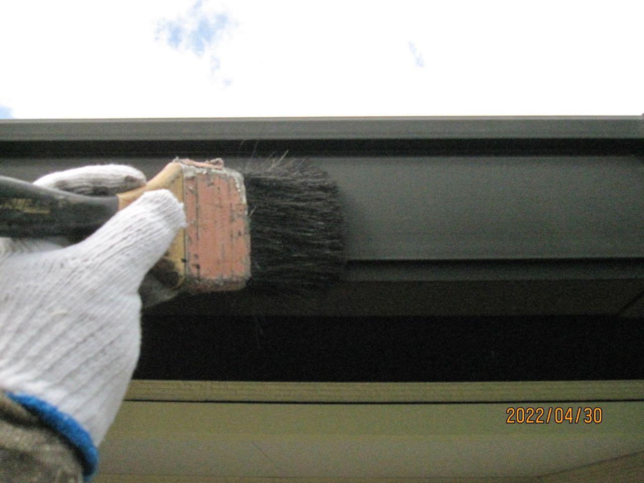 【雨樋塗装】ケレン作業