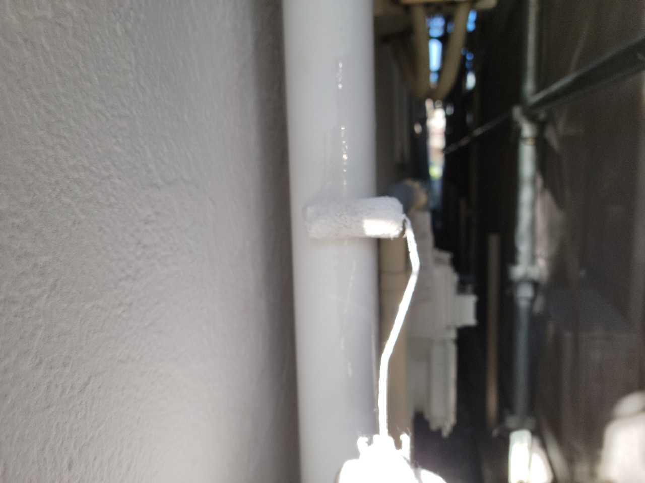 【雨樋塗装】下塗り