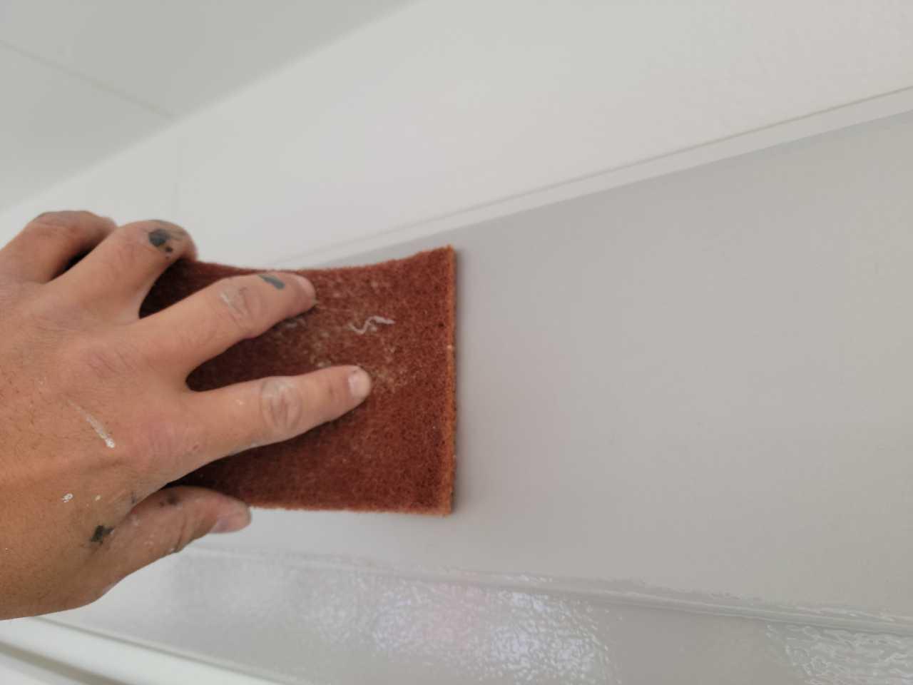 【シャッターボックス塗装】ケレン作業