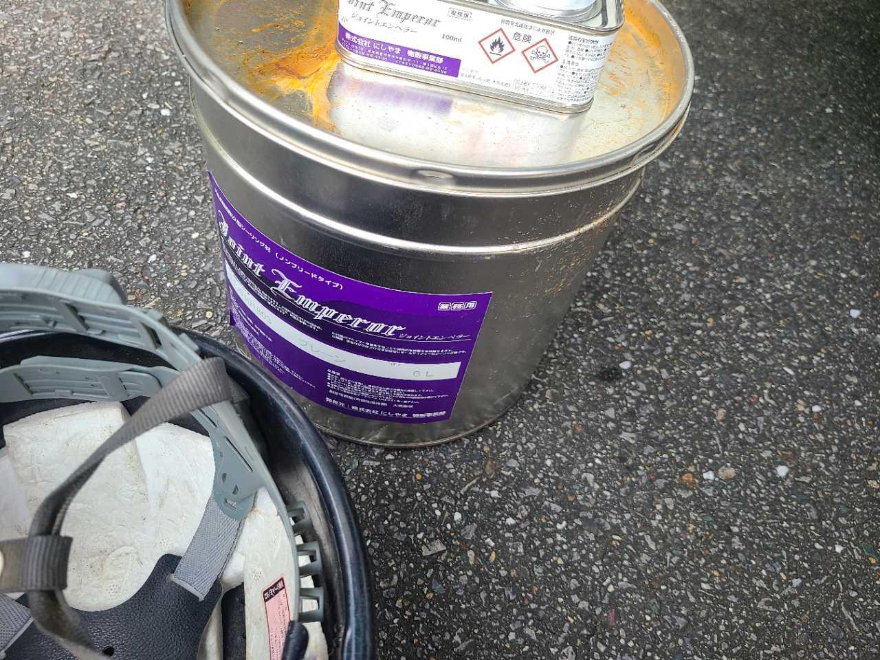 【シーリング工事】ヘラ押さえ