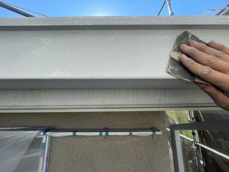 【雨樋塗装】ケレン作業