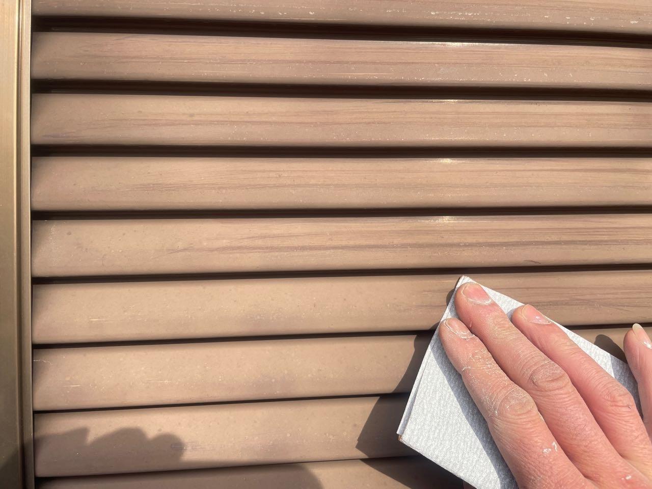 【雨戸塗装】ケレン作業