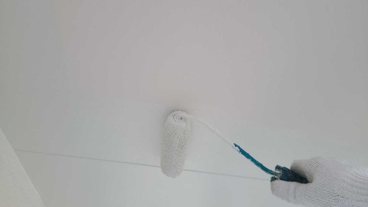 【軒天塗装】下塗り