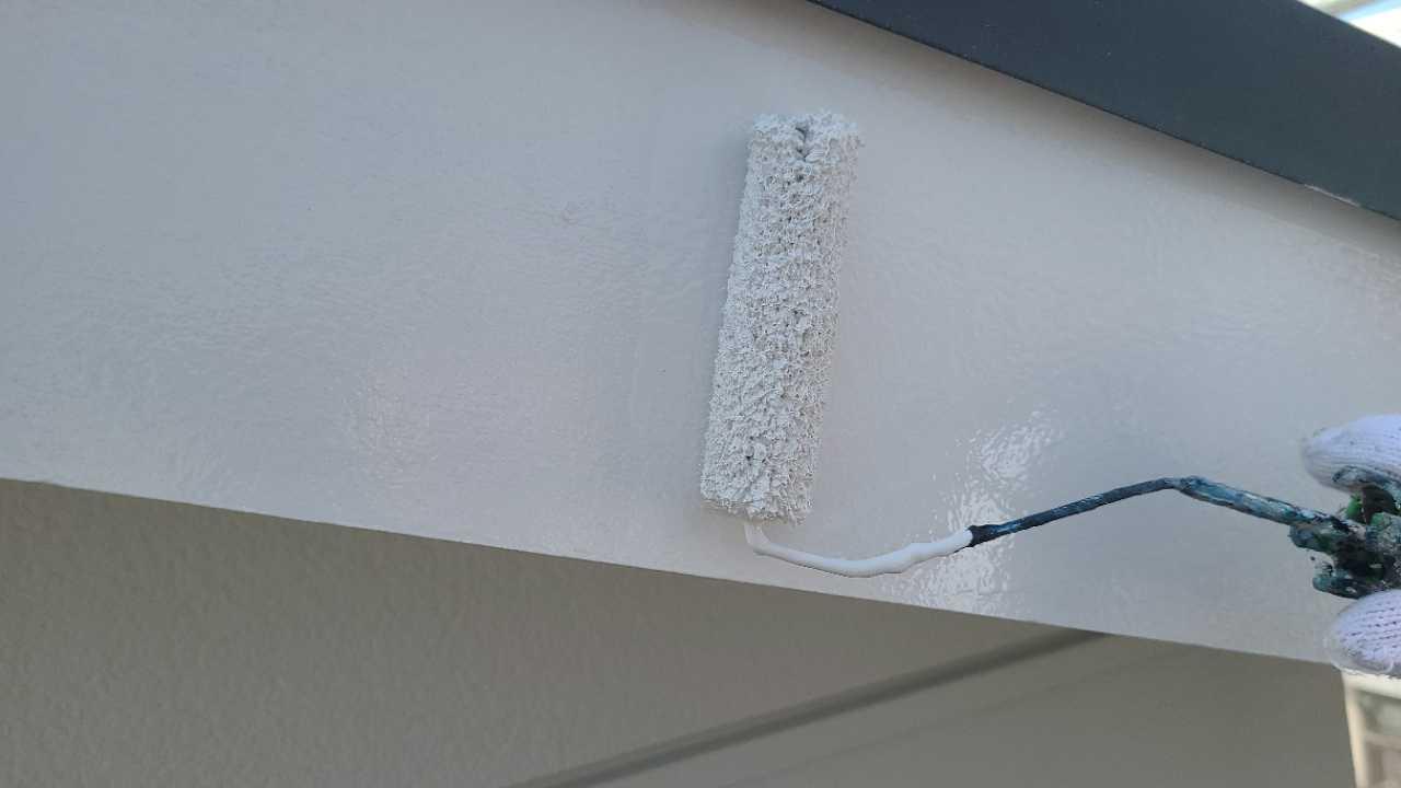 【破風・鼻隠し塗装】上塗り