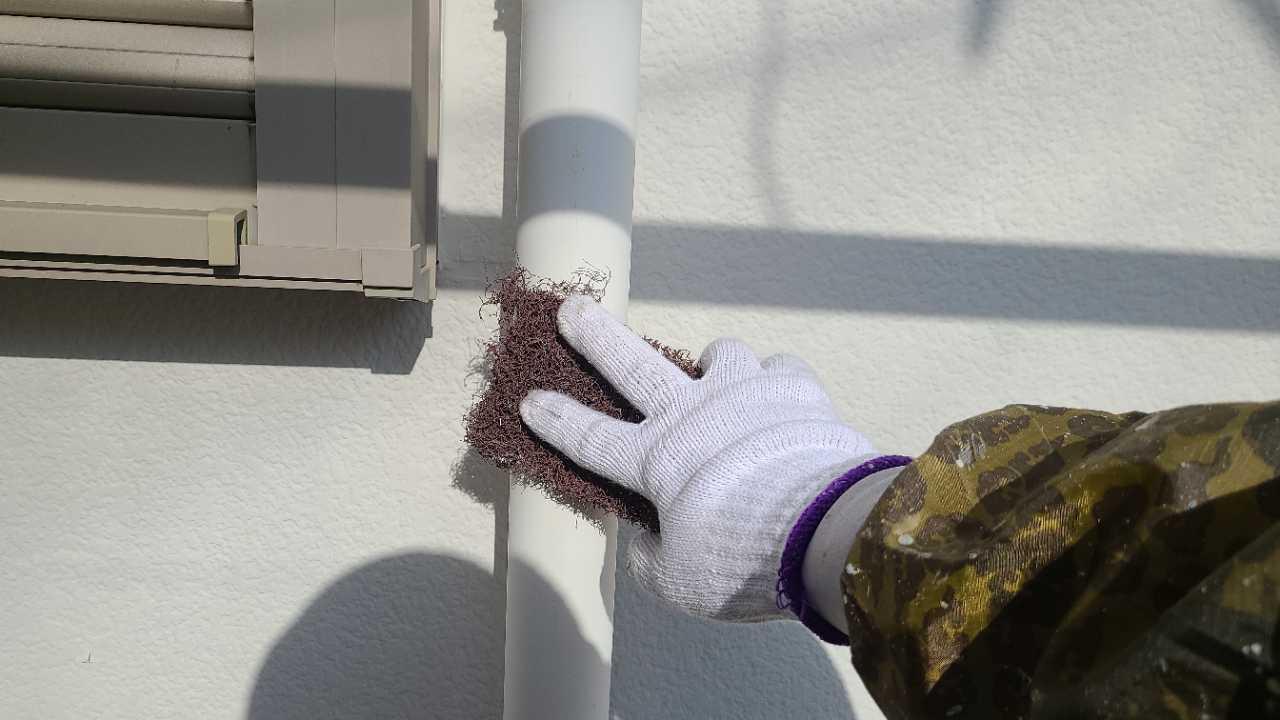 【雨樋塗装】ケレン作業