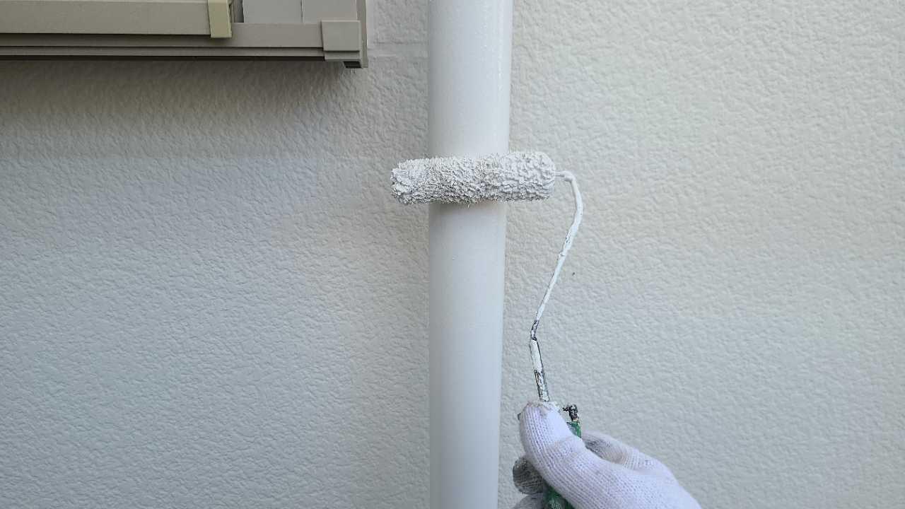 【雨樋塗装】上塗り