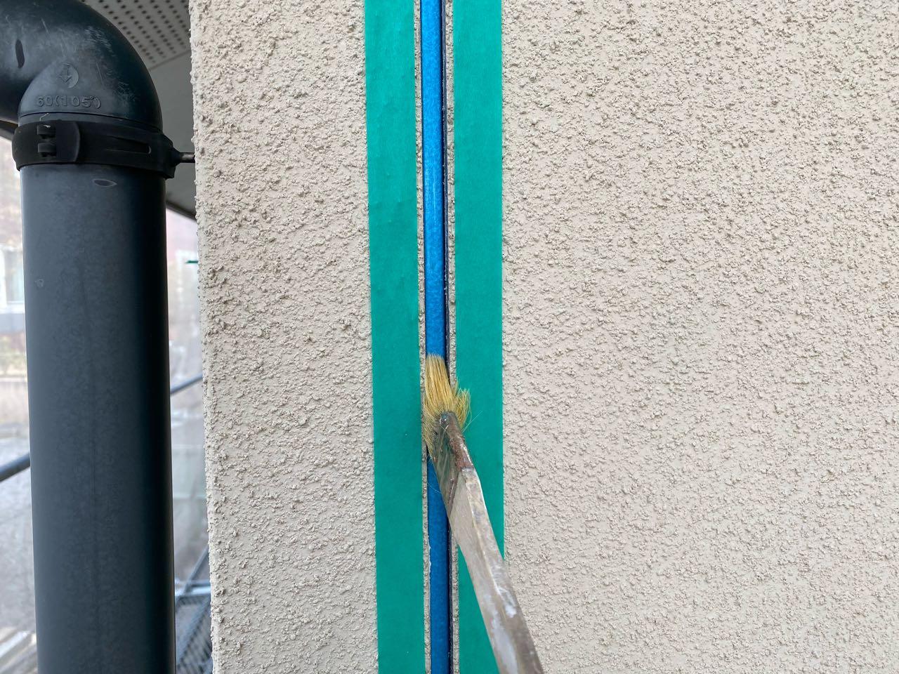 【シーリング工事】プライマー処理