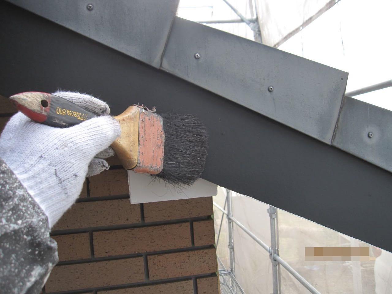 【破風・鼻隠し塗装】ケレン作業