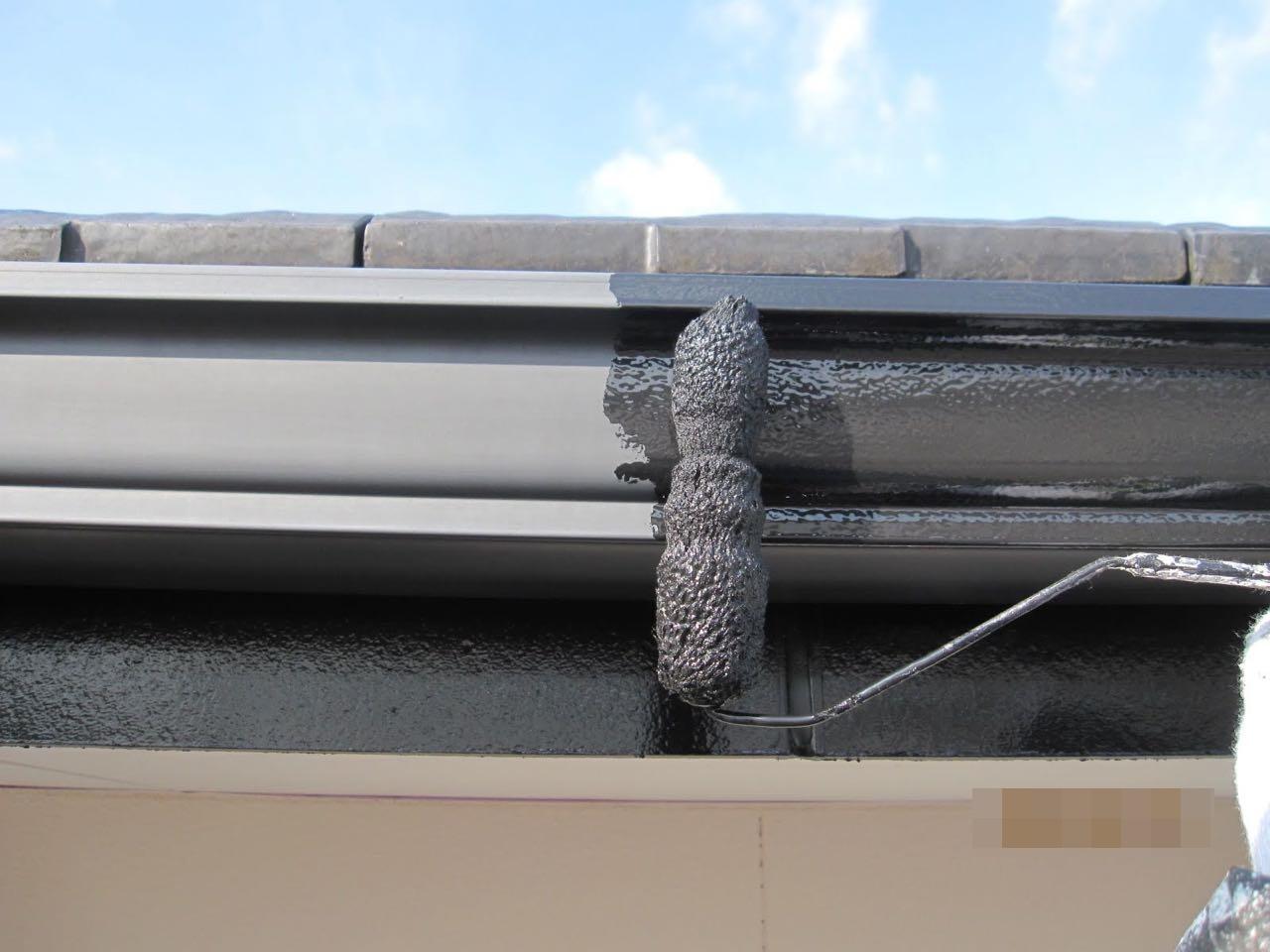 【雨樋塗装】下塗り