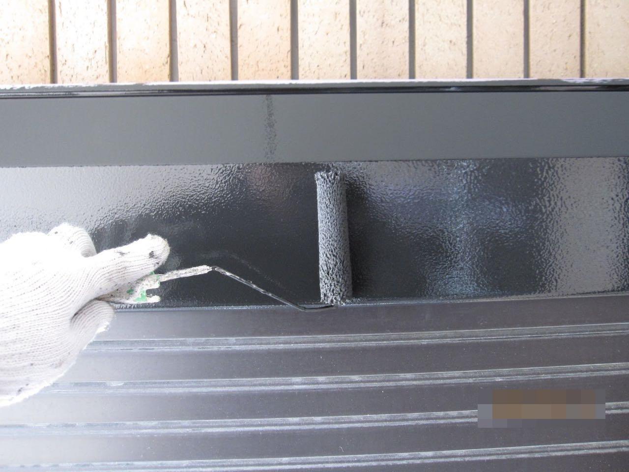 【シャッターボックス塗装】上塗り