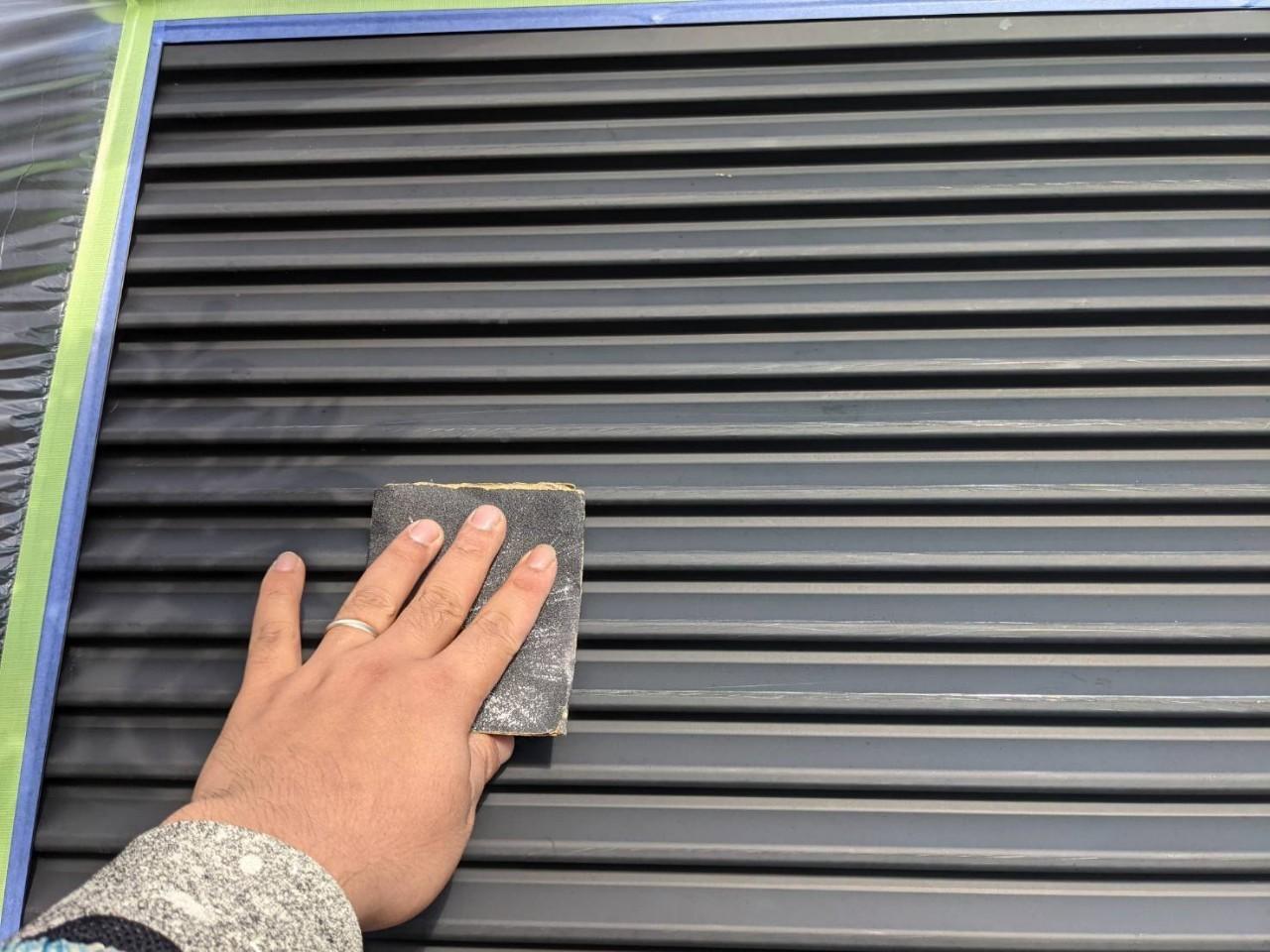 【雨戸塗装】ケレン作業