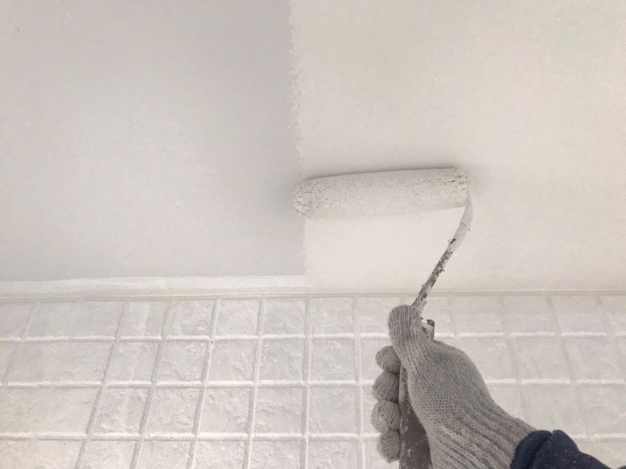 【軒天塗装】下塗り