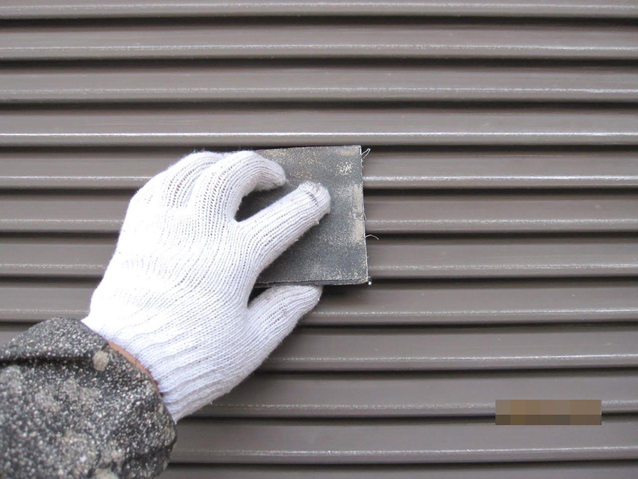 【雨戸塗装】ケレン作業