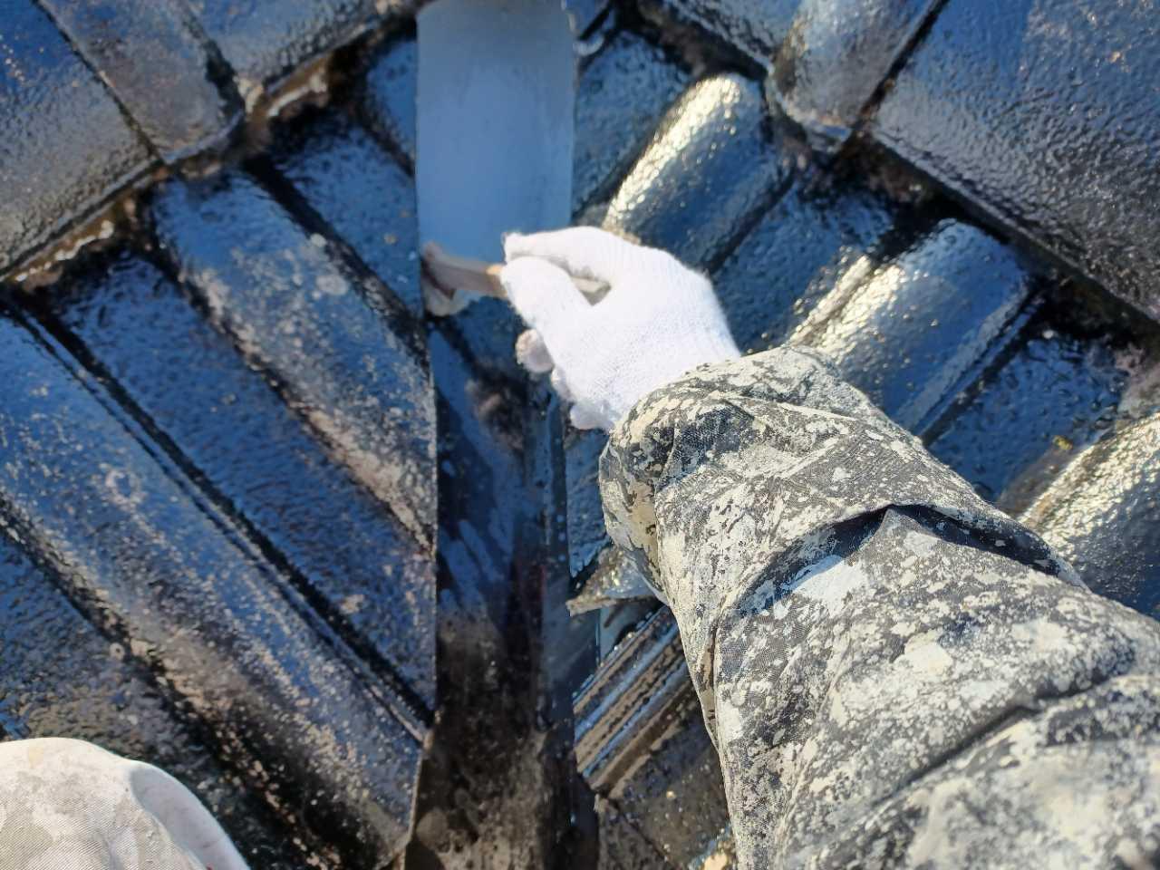 【屋根棟板金塗装】ケレン作業