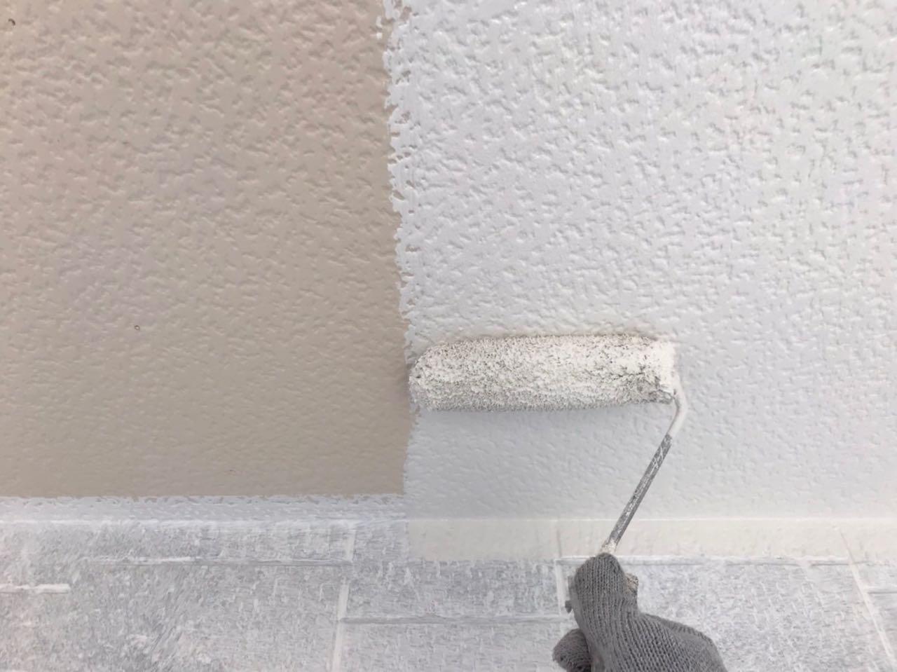 【軒天塗装】下塗り