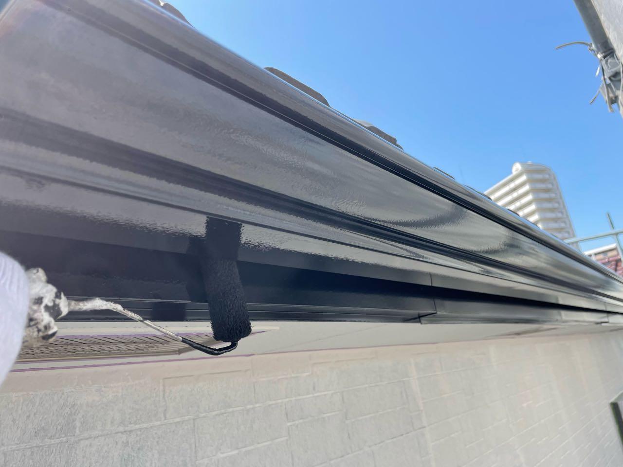 【破風・鼻隠し塗装】上塗り