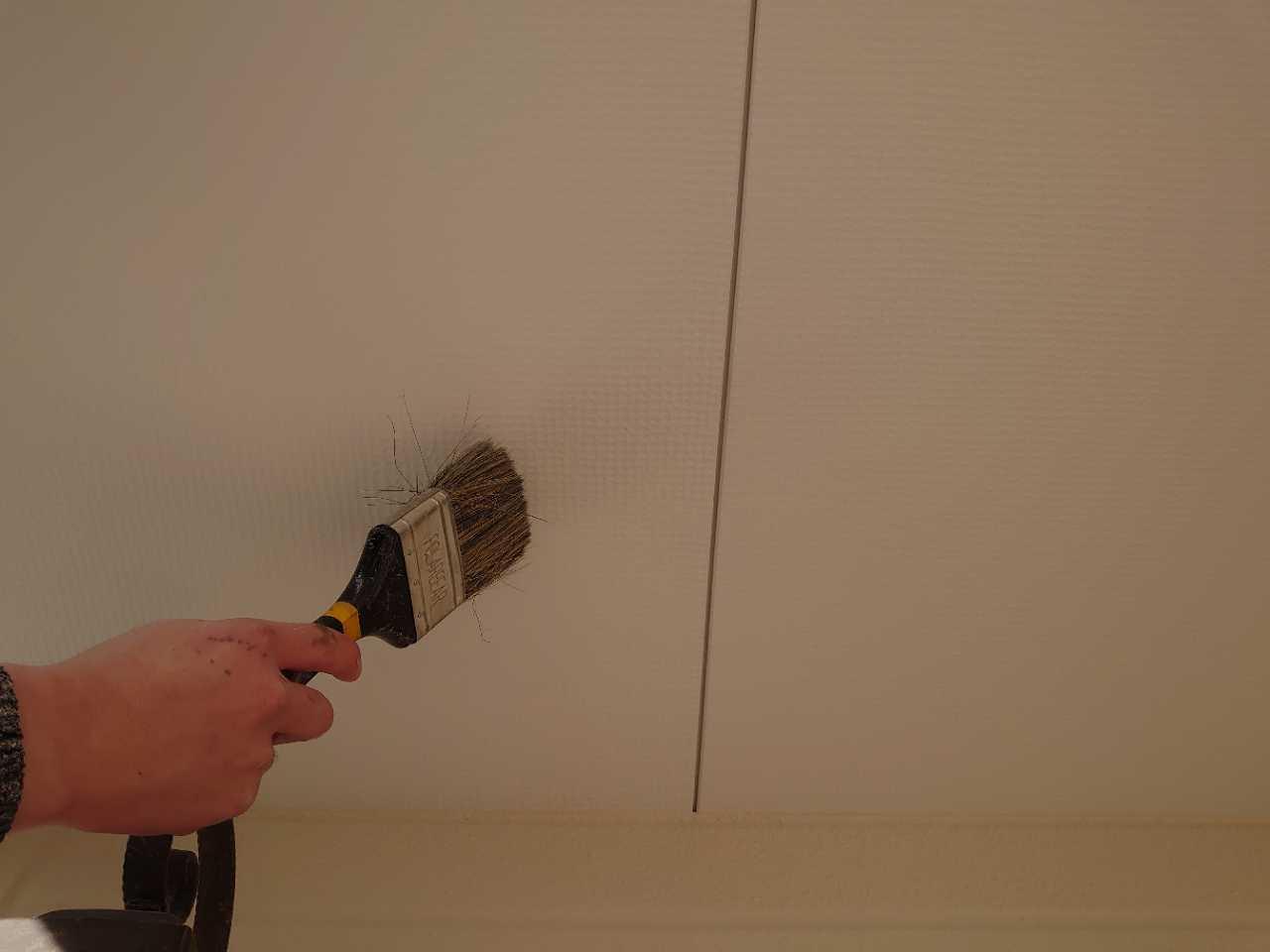 【軒天塗装】ケレン作業