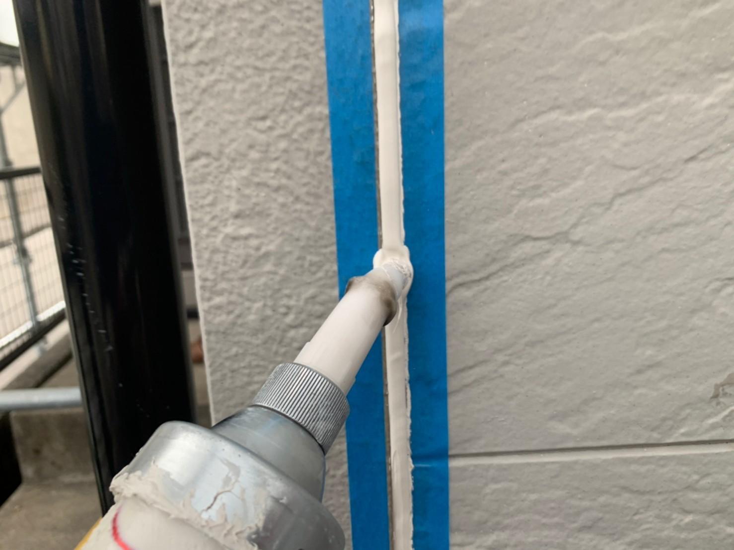 【シーリング工事】コーキング充填