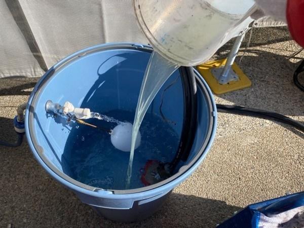 【バイオ洗剤準備】原液混入